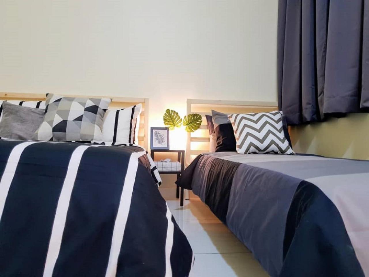 Puchong Skypod 10 Pax Ioi Mall Cozy Apartment Dış mekan fotoğraf